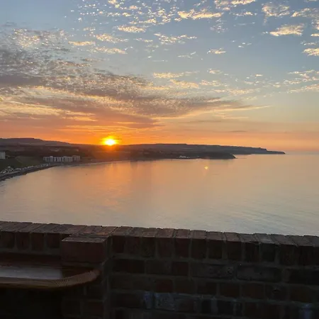 Mulgrave House 펜션 *